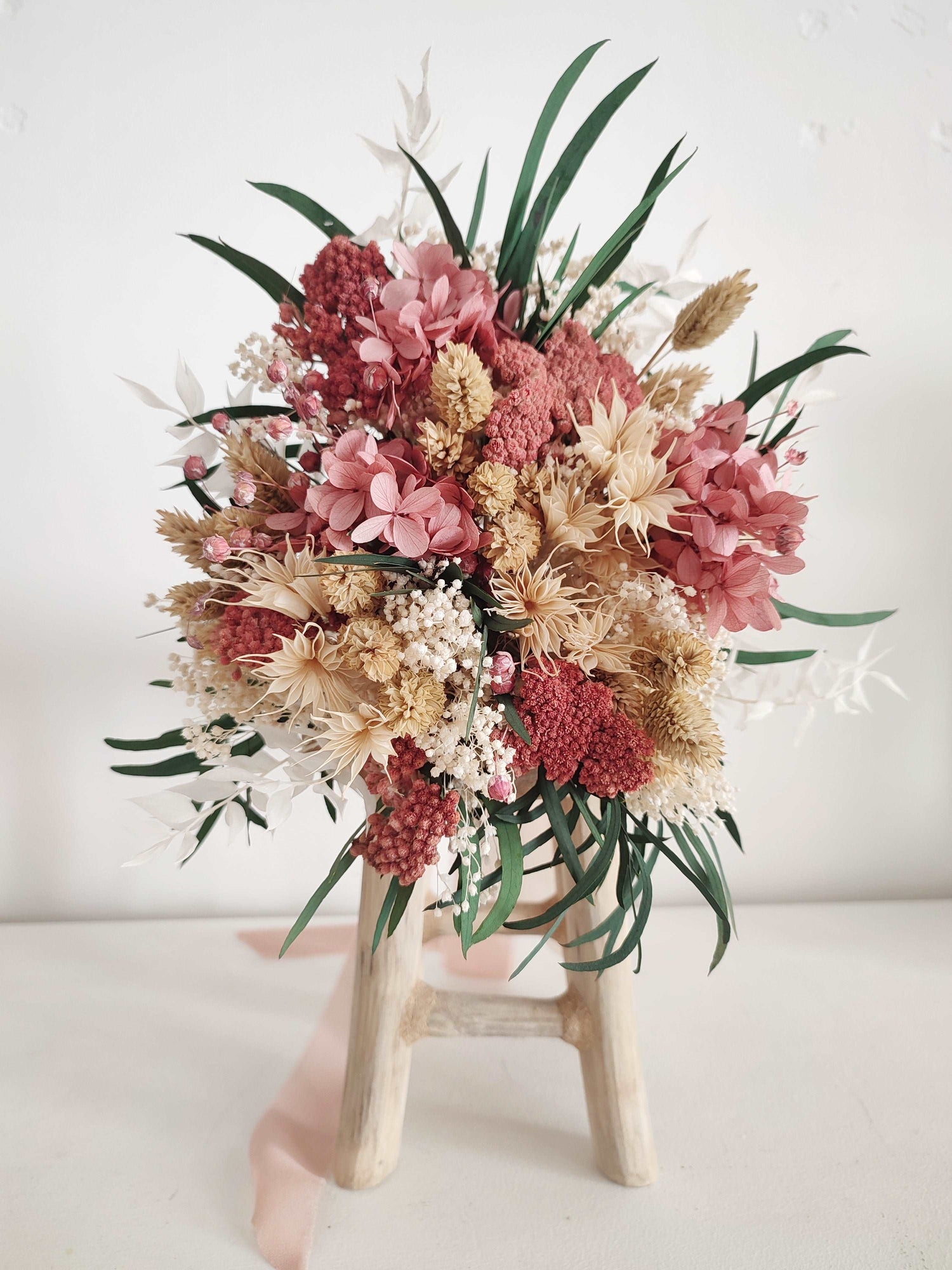 Bouquets de fleurs séchées et stabilisées